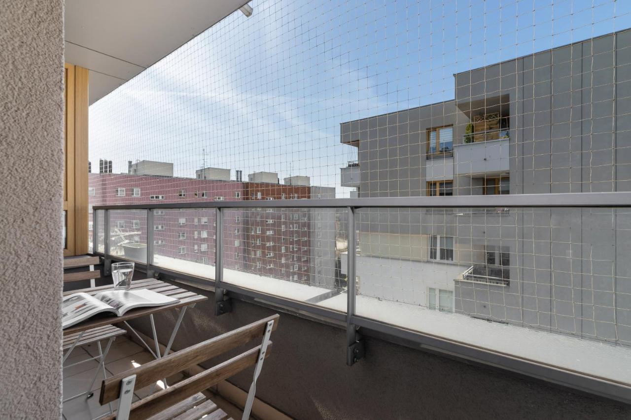 Avia Apartment Three Bedroom Two Balcony Ac & Parking By Noclegi Renters Краков Экстерьер фото